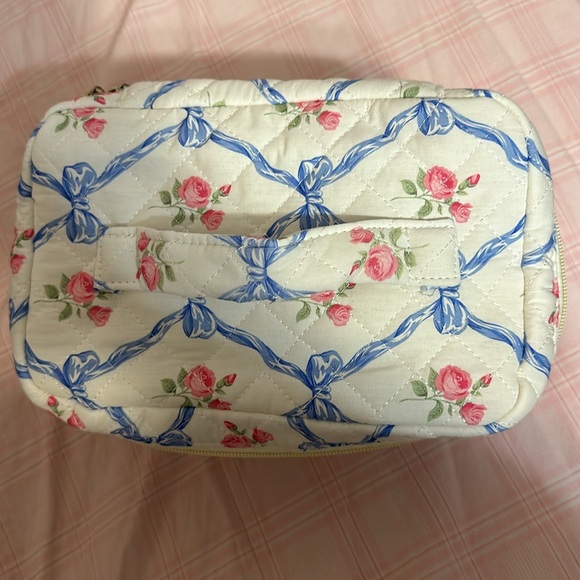 3 piece matching makeup/ toiletries set - Picture 4 of 11